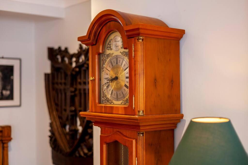 Outstanding Antique 1Br Flat In Soho Appartement Londen Buitenkant foto