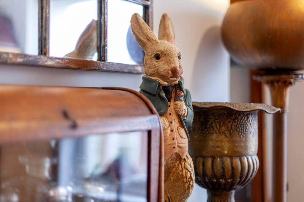 Outstanding Antique 1Br Flat In Soho Appartement Londen Buitenkant foto
